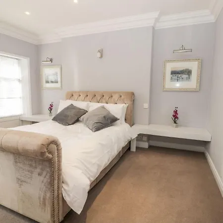 7a Belvoir Terrace * Scarborough