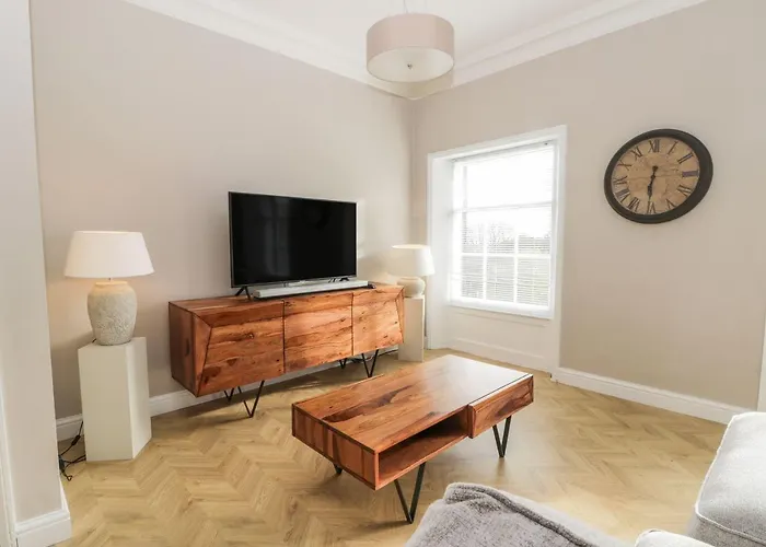 7a Belvoir Terrace * Scarborough