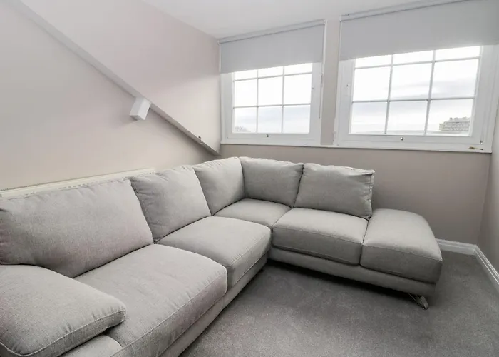 Appartement 7a Belvoir Terrace *